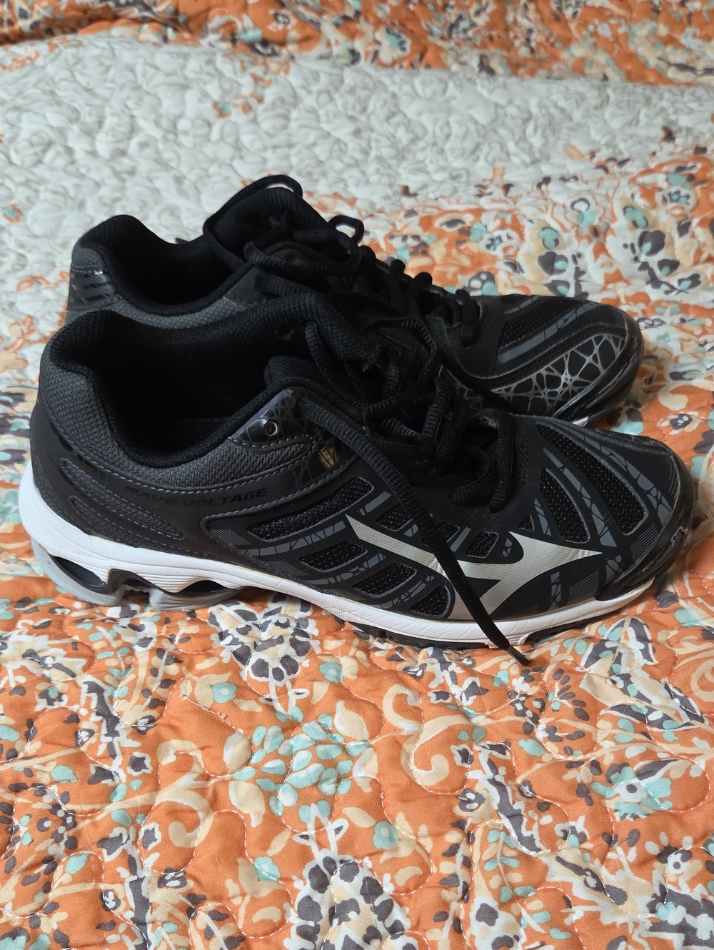 Mizuno Wave Rider Black Athletic Sneakers - Women's